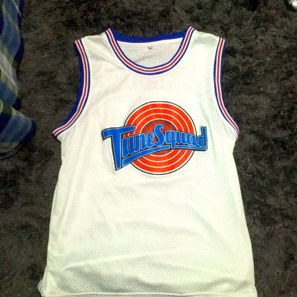 Looney toons micheal Jordan jersey